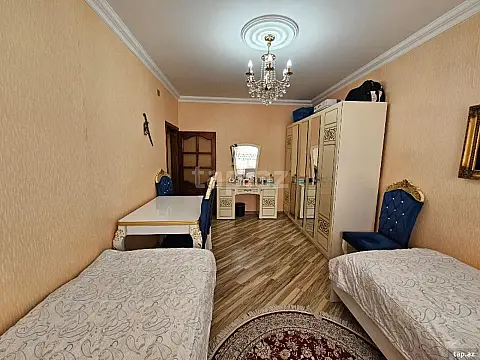Satılır 5 otaqlı mənzil 115 m²