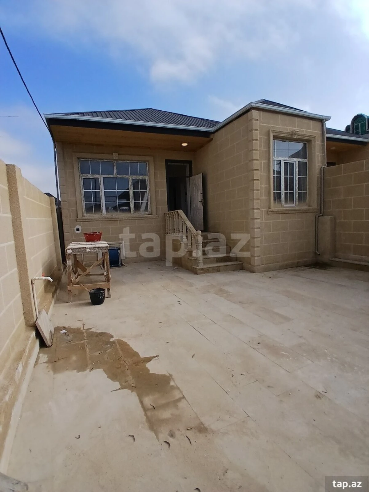 Satılır 4 otaqlı həyət evi