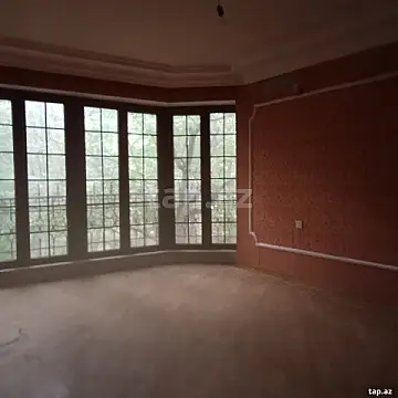 Satılır 8 otaqlı həyət evi 1000 m²