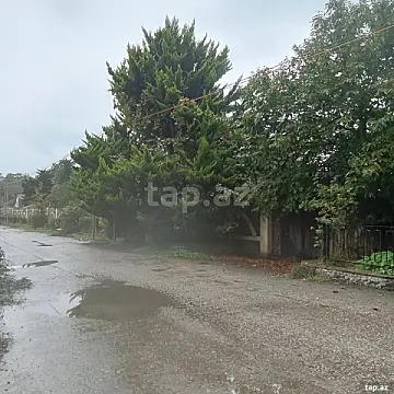 Satılır 8 otaqlı həyət evi 1000 m²