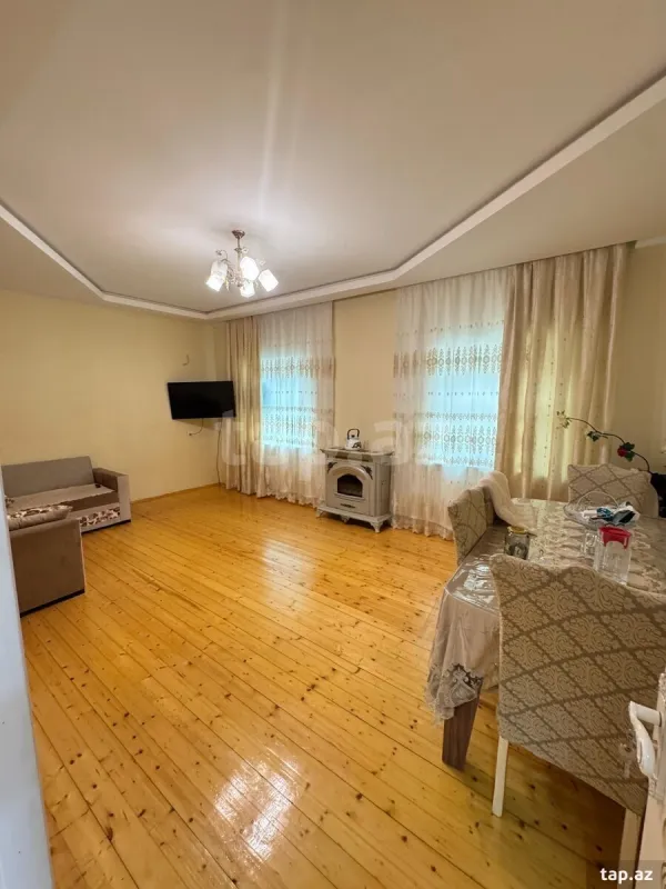 Satılır 3 otaqlı həyət evi