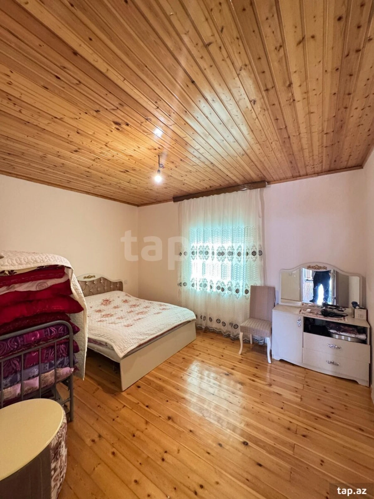 Satılır 3 otaqlı həyət evi