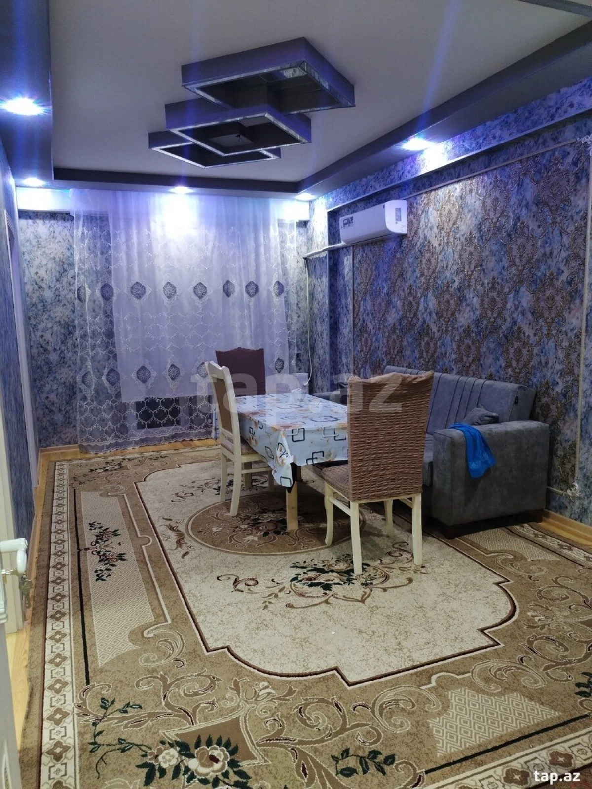 Kirayə verilir 2 otaqlı yeni tikili 65 m²