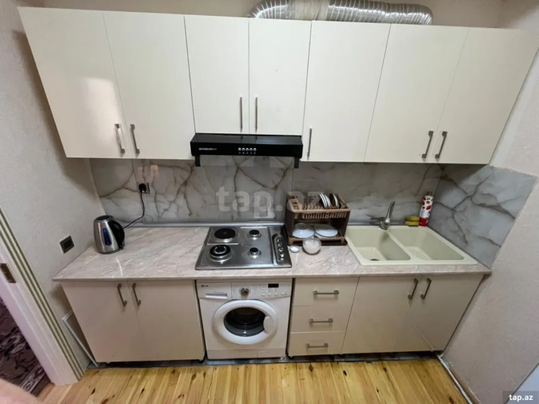 Kirayə verilir 2 otaqlı yeni tikili 65 m²