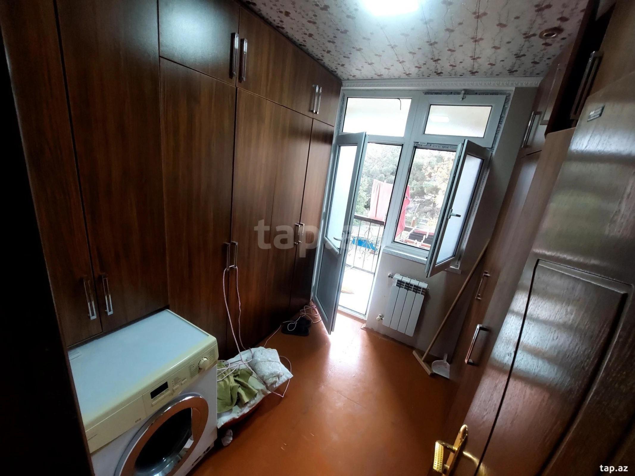 Satılır 5 otaqlı mənzil 110 m²