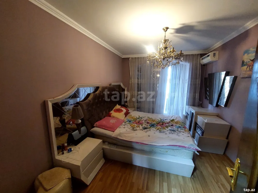 Satılır 5 otaqlı mənzil 110 m²
