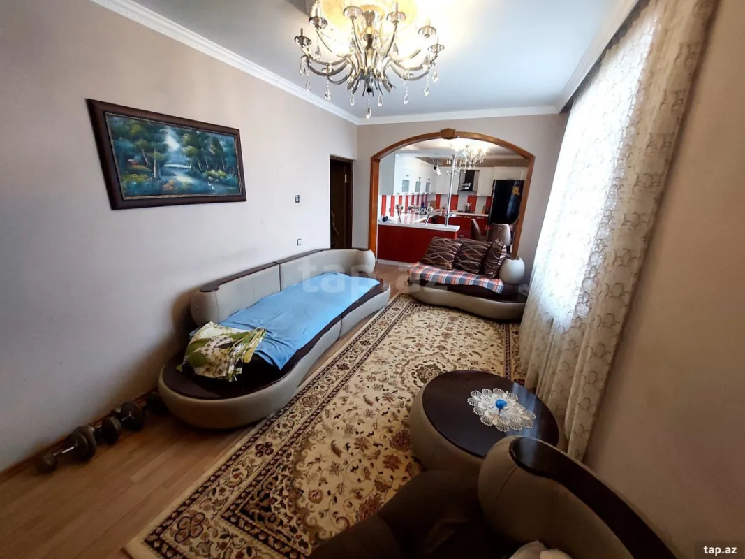 Satılır 5 otaqlı mənzil 110 m²