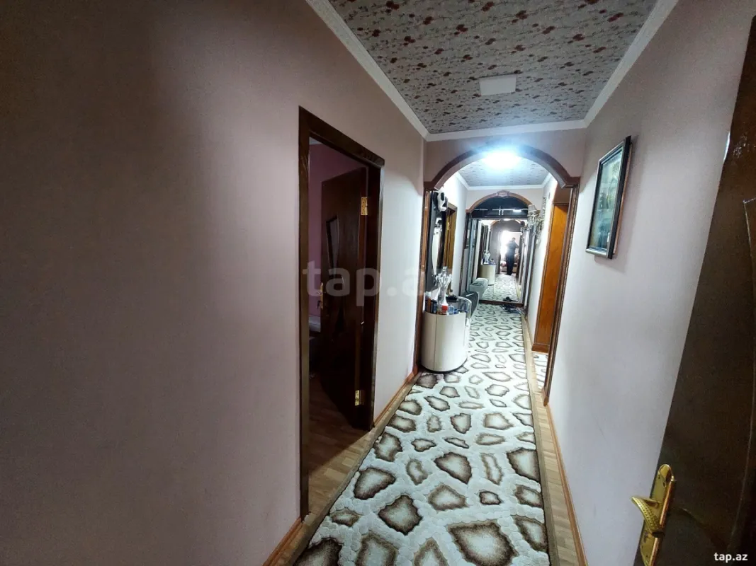 Satılır 5 otaqlı mənzil 110 m²