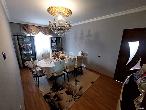 Satılır 5 otaqlı mənzil 110 m²