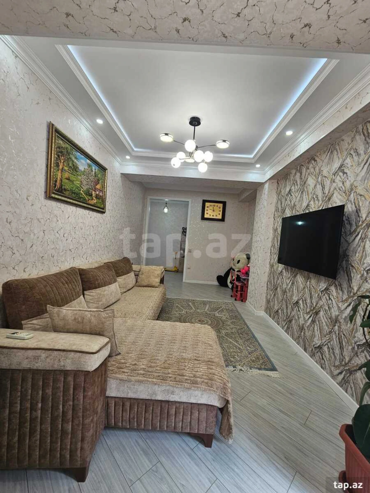 Satılır 3 otaqlı yeni tikili 130 m²