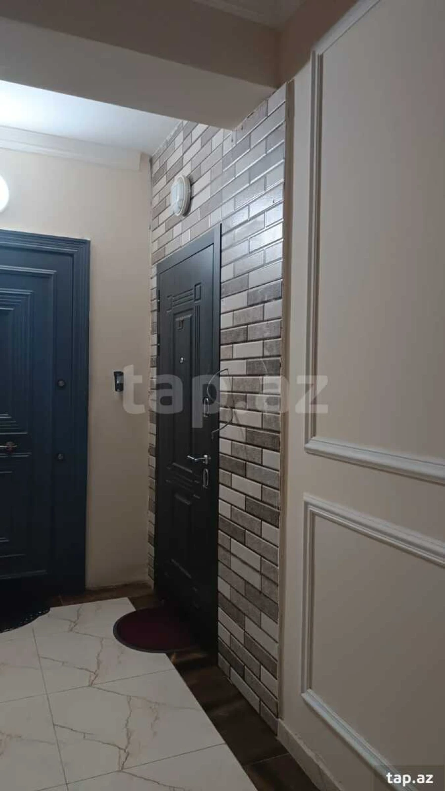 Satılır 3 otaqlı yeni tikili 130 m²