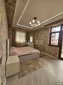 Satılır 3 otaqlı yeni tikili 130 m²