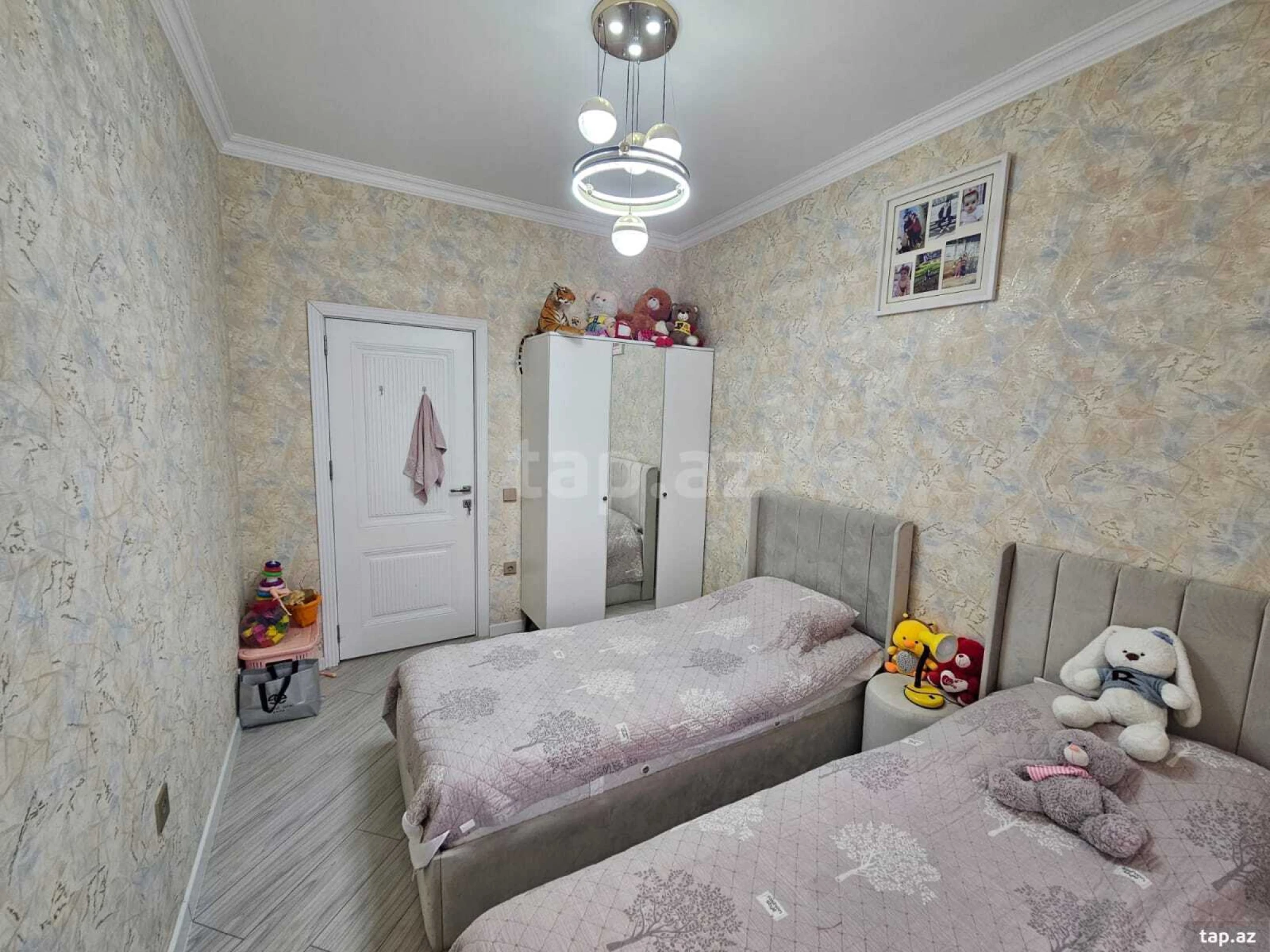 Satılır 3 otaqlı yeni tikili 130 m²