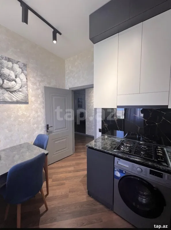Kirayə verilir 2 otaqlı yeni tikili 70 m²