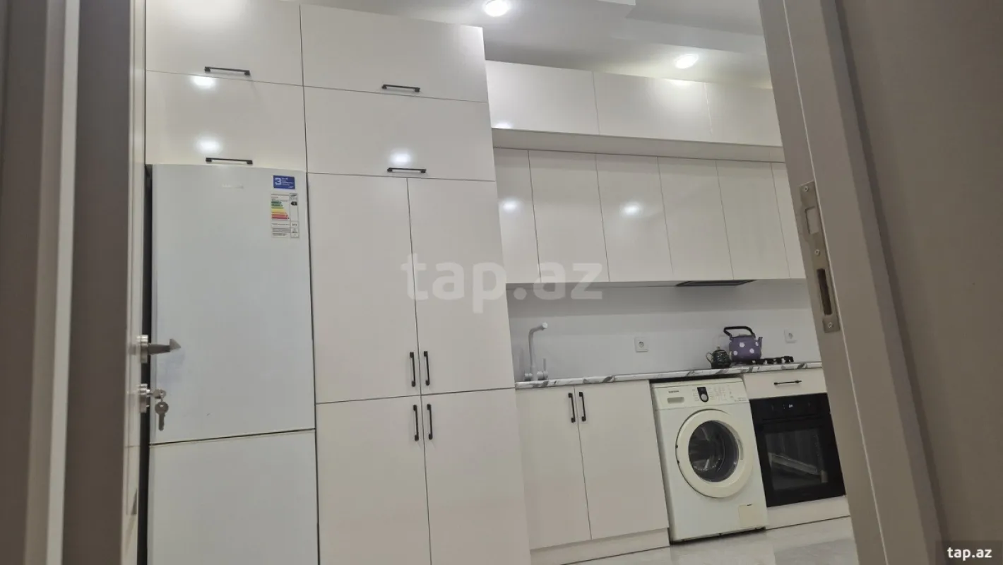 Kirayə verilir 2 otaqlı yeni tikili 77 m²