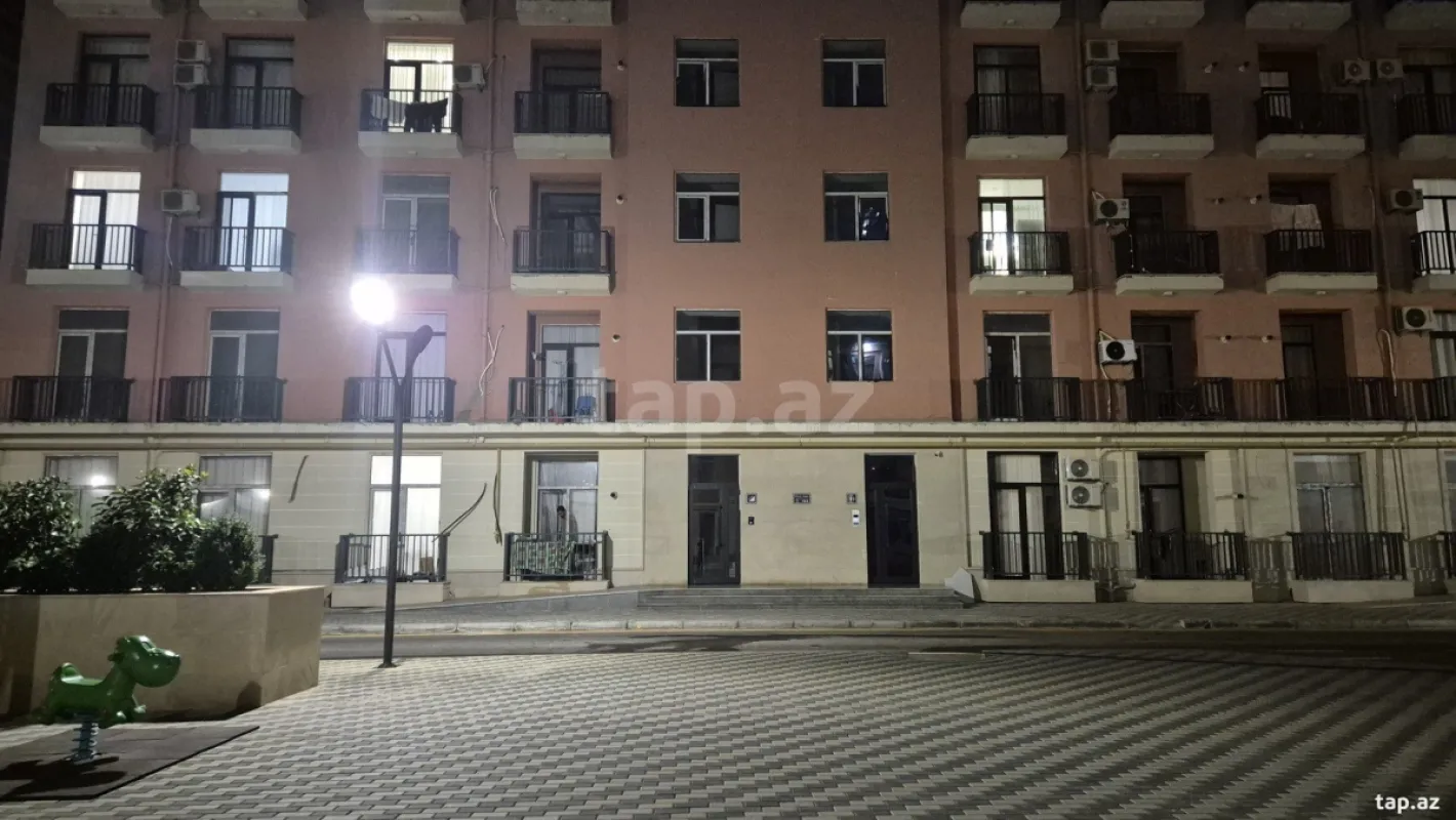 Kirayə verilir 2 otaqlı yeni tikili 77 m²