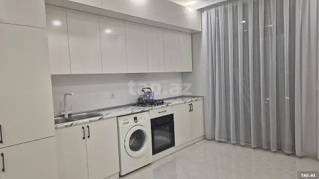 Kirayə verilir 2 otaqlı yeni tikili 77 m²