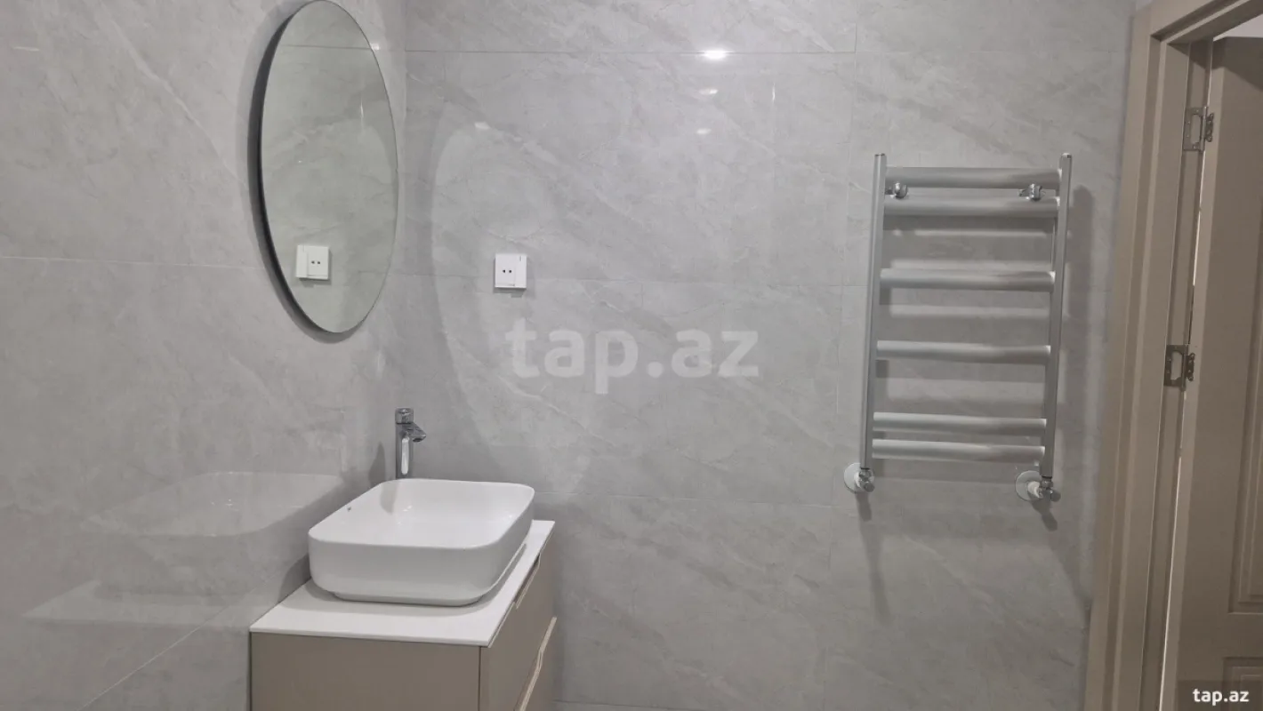 Kirayə verilir 2 otaqlı yeni tikili 77 m²