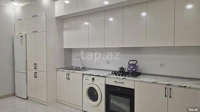 Kirayə verilir 2 otaqlı yeni tikili 77 m²