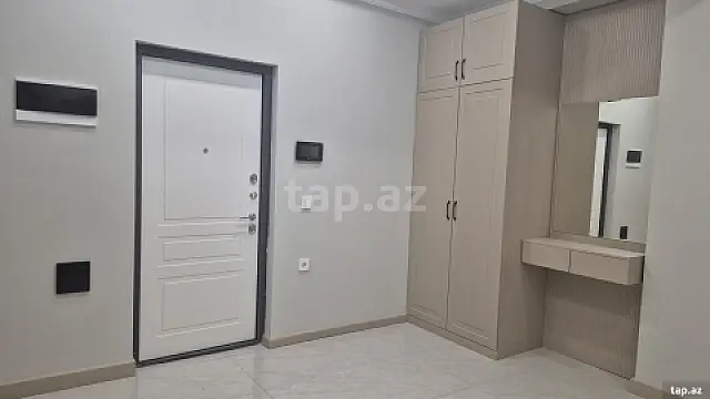 Kirayə verilir 2 otaqlı yeni tikili 77 m²