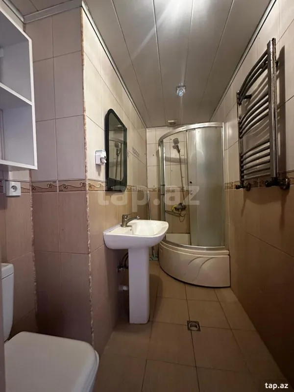 Satılır 3 otaqlı yeni tikili 75 m²