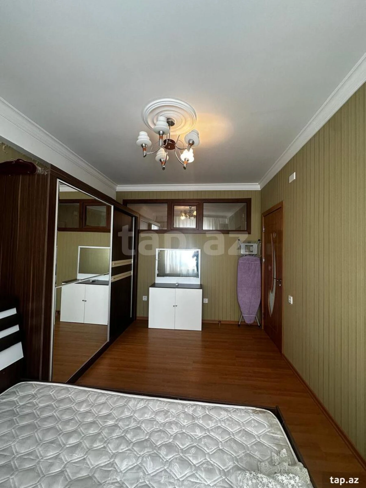 Satılır 3 otaqlı yeni tikili 75 m²