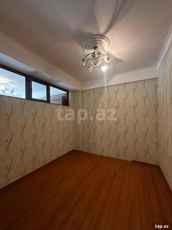 Satılır 3 otaqlı yeni tikili 75 m²