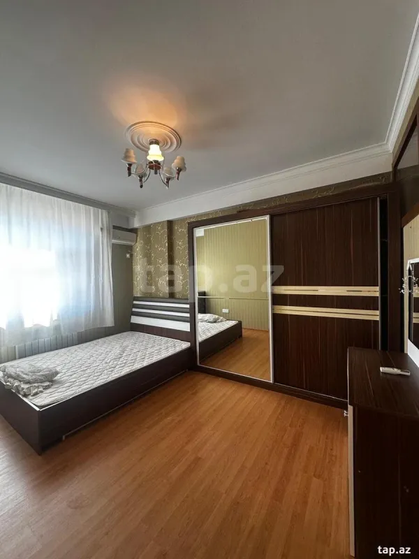 Satılır 3 otaqlı yeni tikili 75 m²