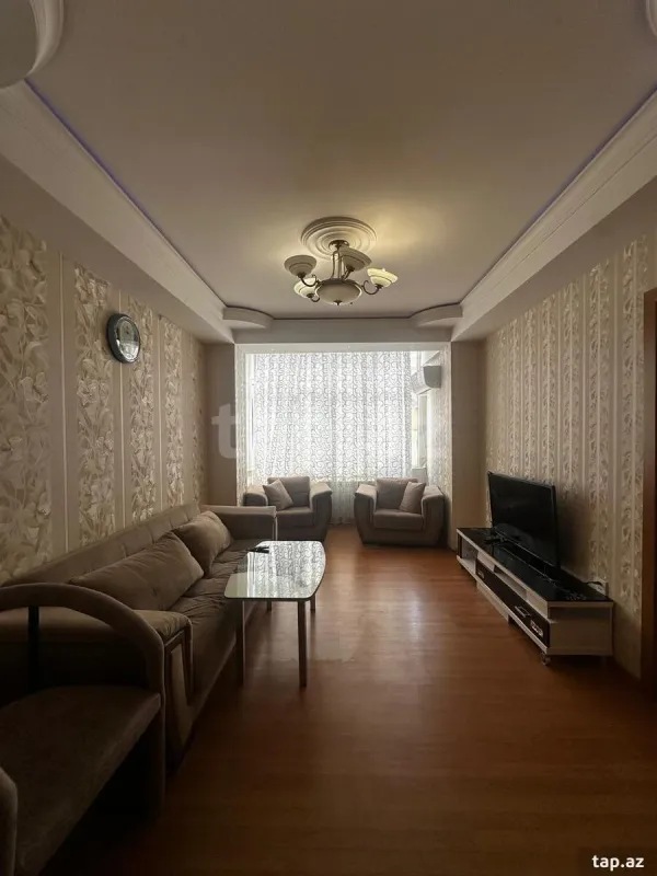 Satılır 3 otaqlı yeni tikili 75 m²