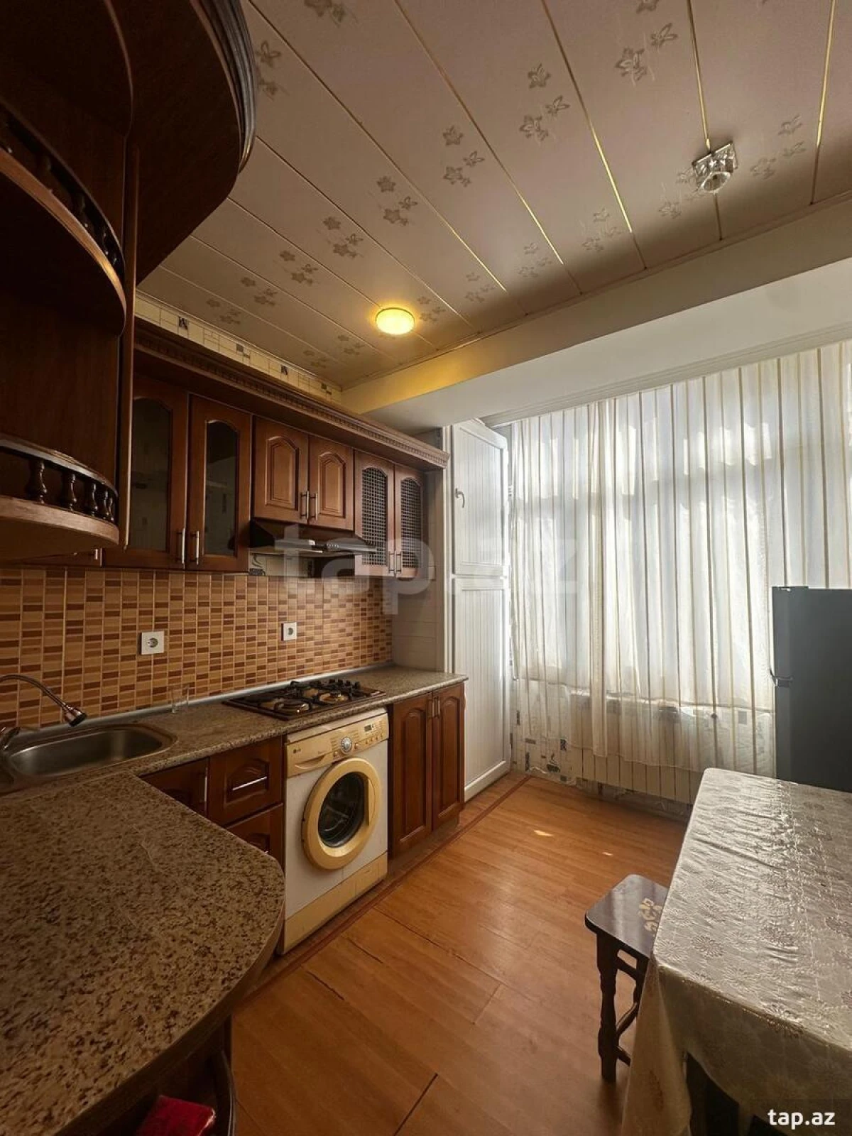 Satılır 3 otaqlı yeni tikili 75 m²