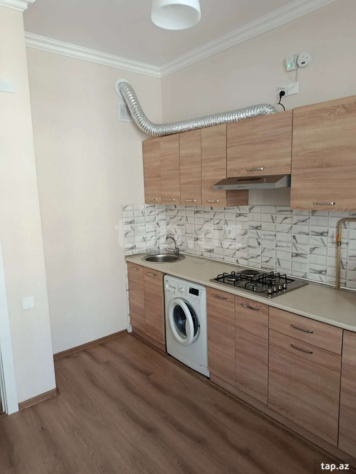 Kirayə verilir 4 otaqlı yeni tikili 110 m²