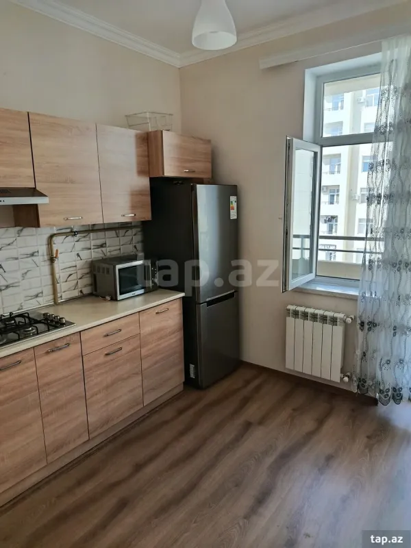 Kirayə verilir 4 otaqlı yeni tikili 110 m²
