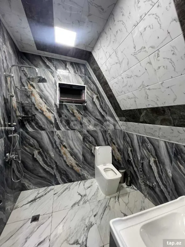 Kirayə verilir 3 otaqlı həyət evi