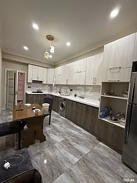 Satılır 2 otaqlı yeni tikili 110 m²