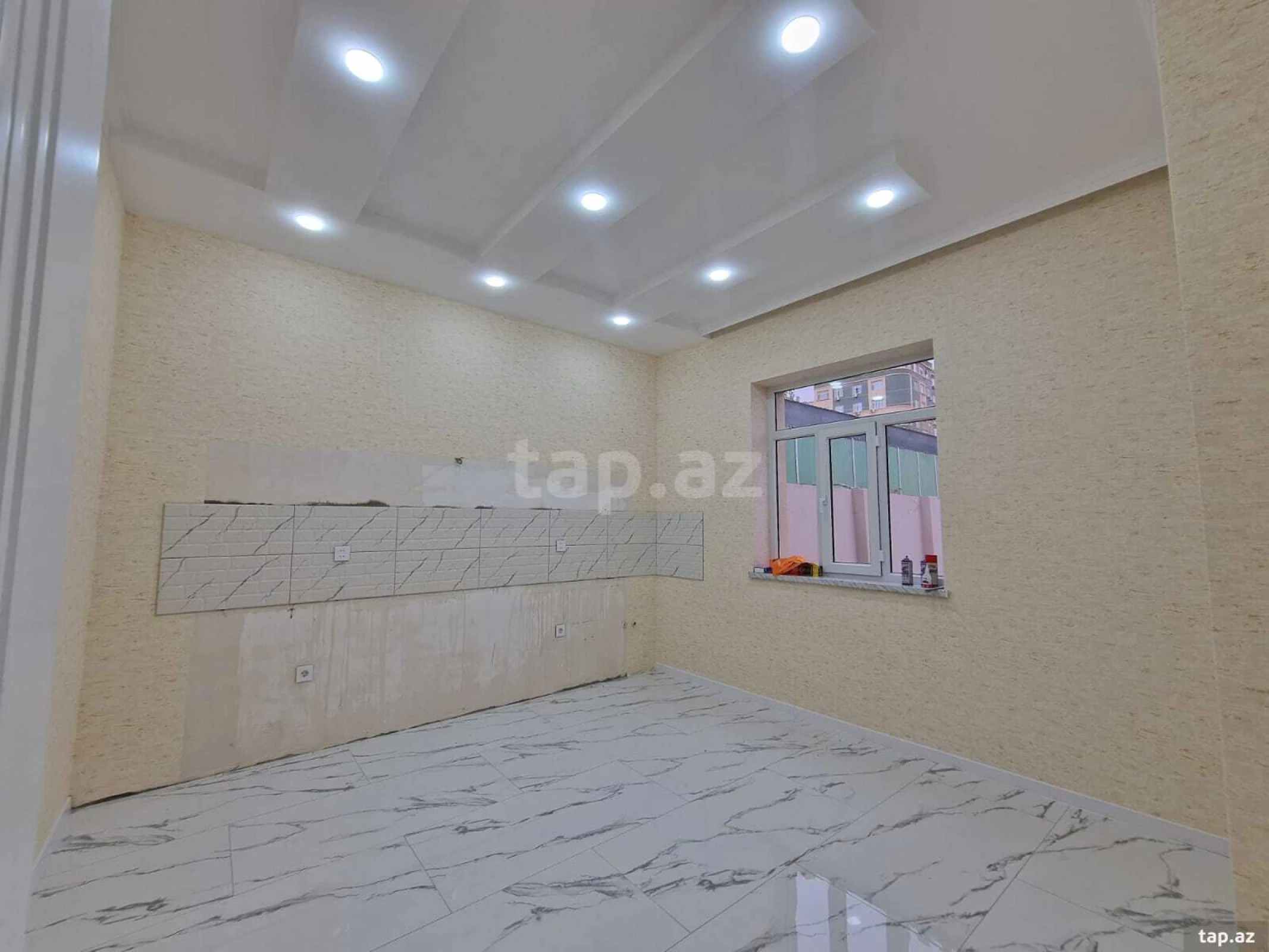 Satılır 5 otaqlı həyət evi