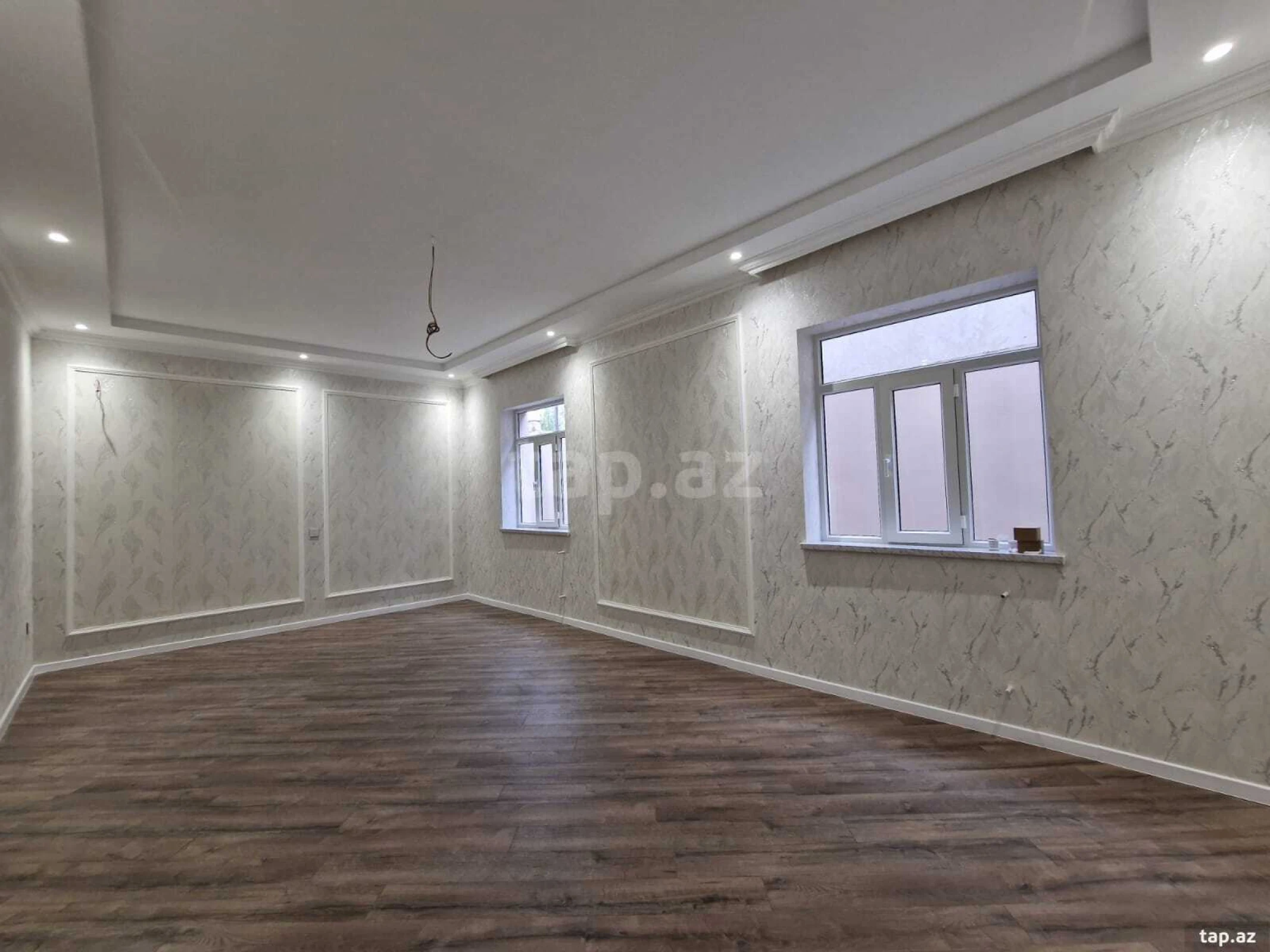 Satılır 5 otaqlı həyət evi