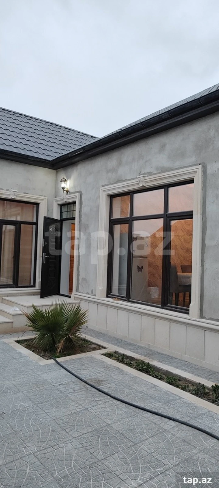 Satılır 5 otaqlı həyət evi