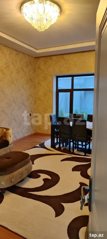 Satılır 5 otaqlı həyət evi