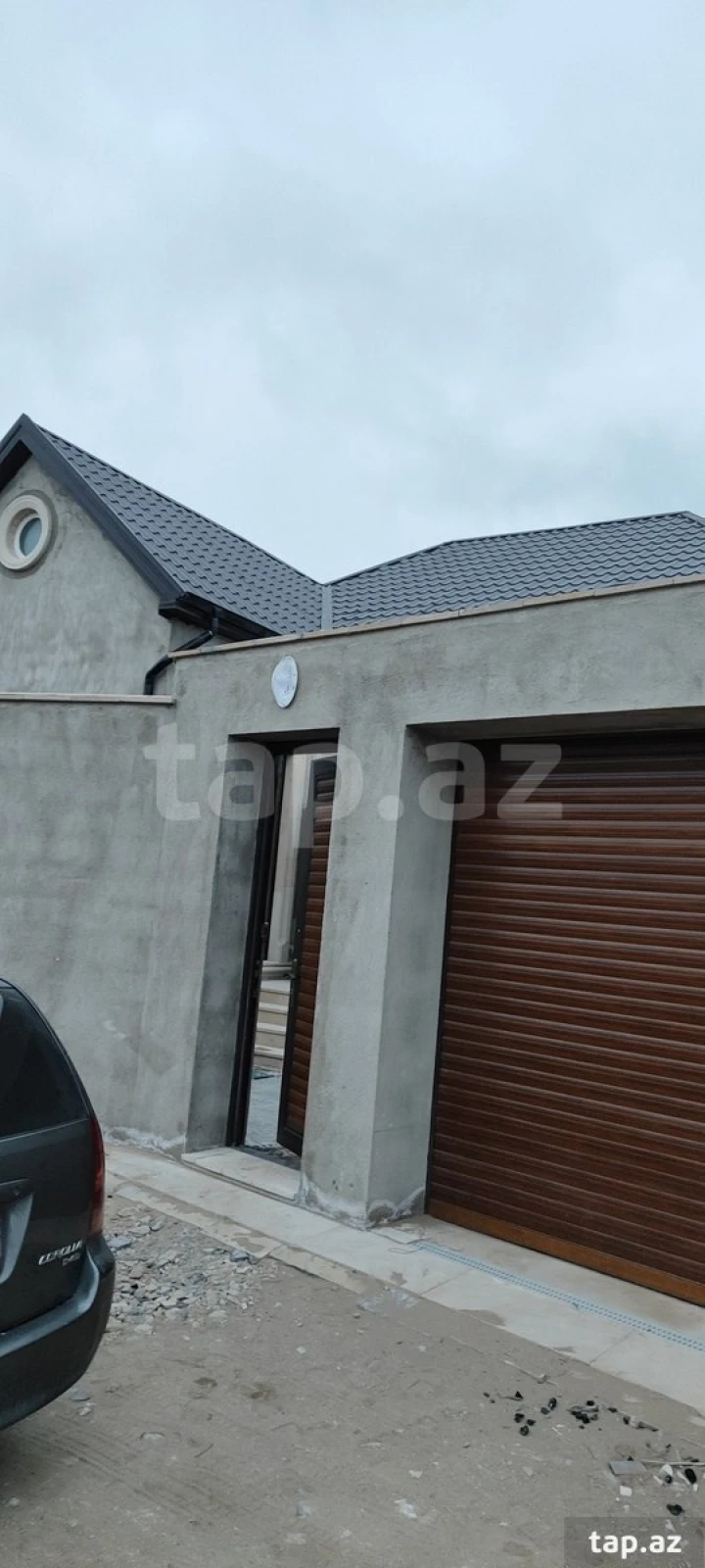 Satılır 5 otaqlı həyət evi