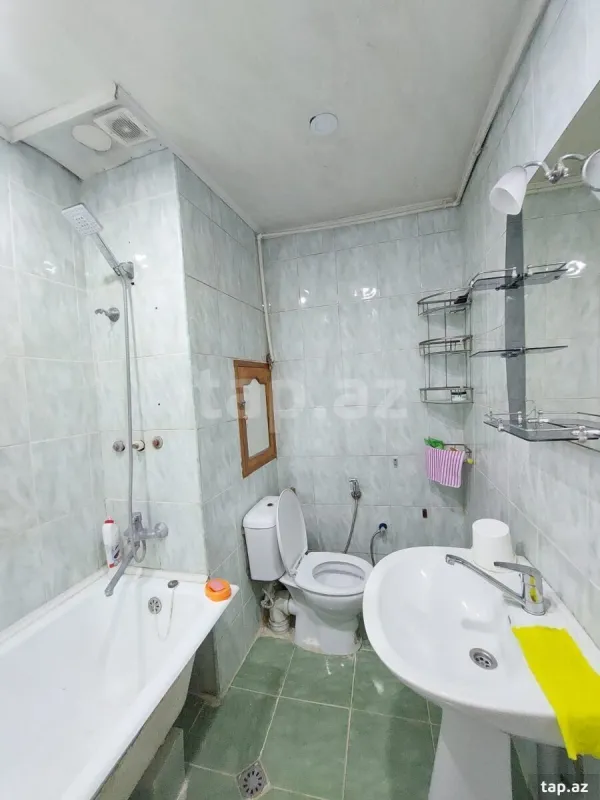 Satılır 2 otaqlı mənzil 42 m²