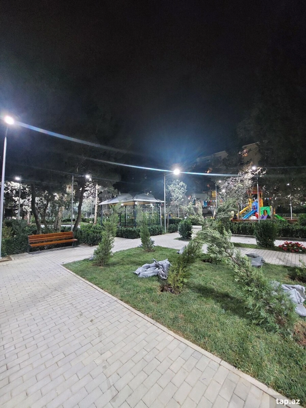 Satılır 2 otaqlı mənzil 42 m²