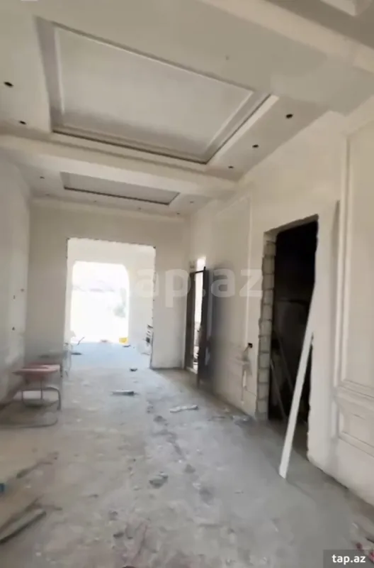 Satılır 12 otaqlı həyət evi 600 m²