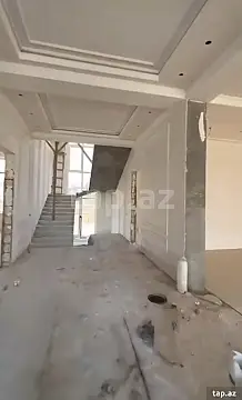 Satılır 12 otaqlı həyət evi 600 m²