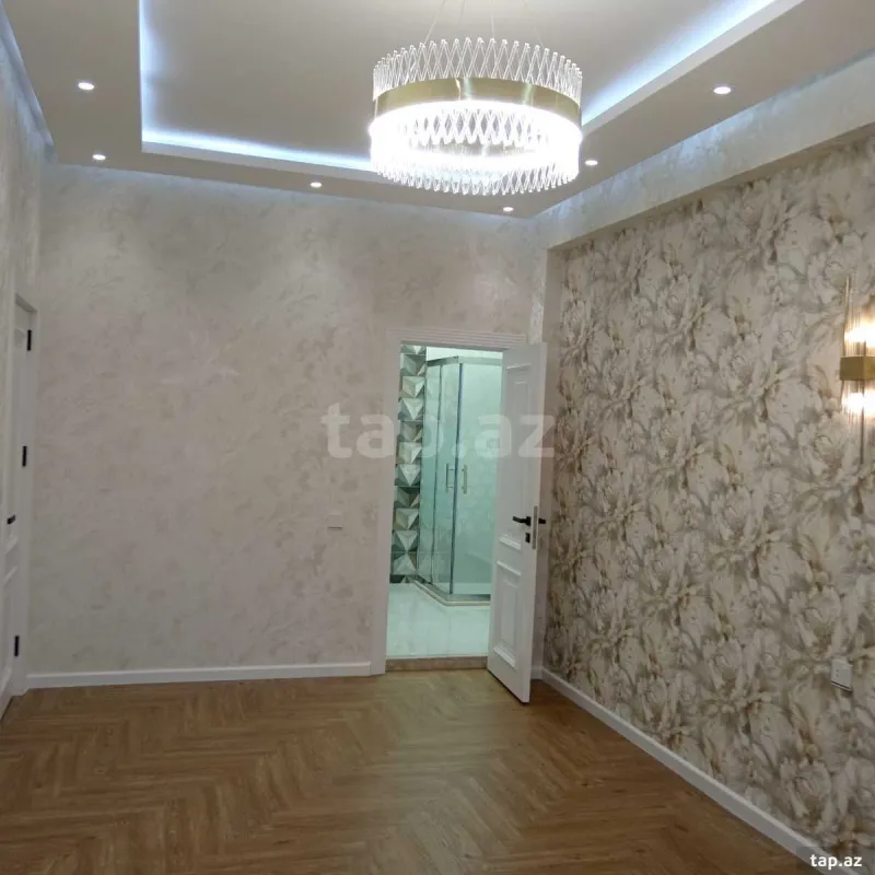 Satılır 3 otaqlı yeni tikili 130 m²