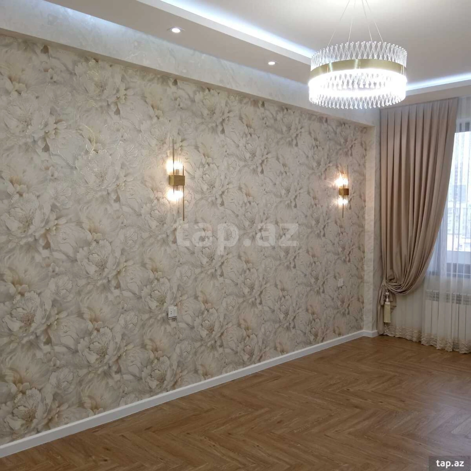 Satılır 3 otaqlı yeni tikili 130 m²