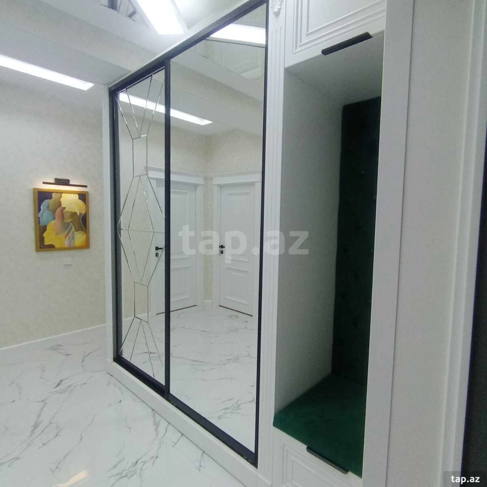 Satılır 3 otaqlı yeni tikili 130 m²