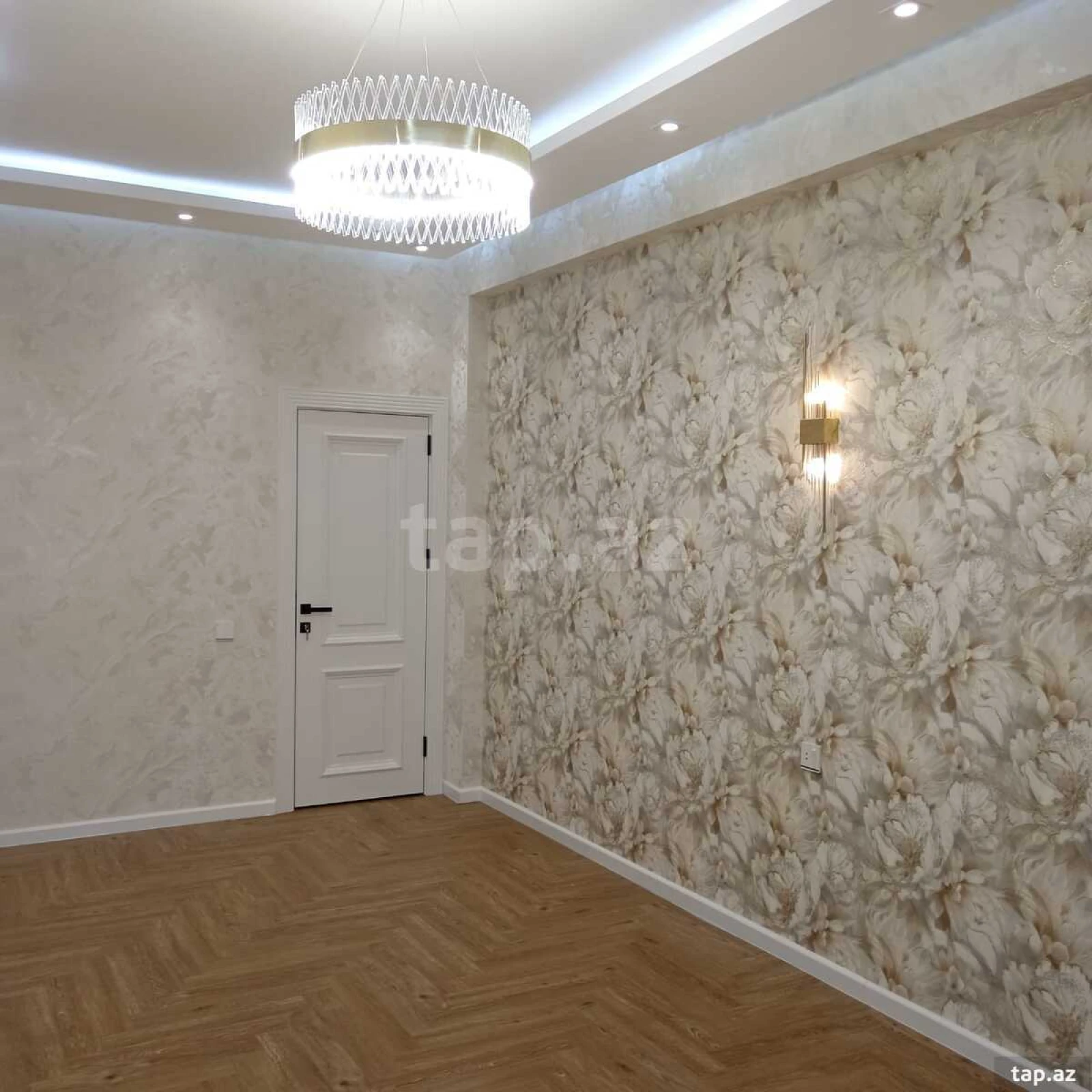 Satılır 3 otaqlı yeni tikili 130 m²