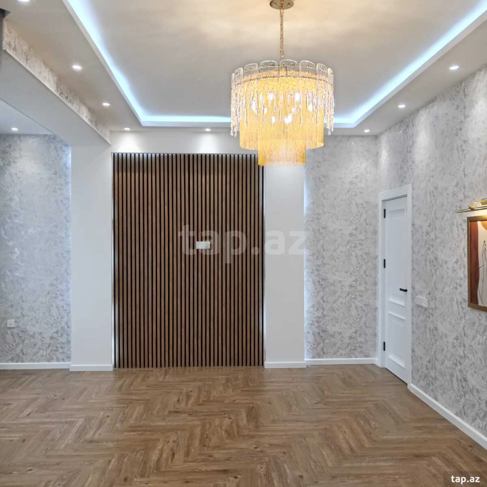 Satılır 3 otaqlı yeni tikili 130 m²