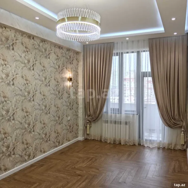 Satılır 3 otaqlı yeni tikili 130 m²