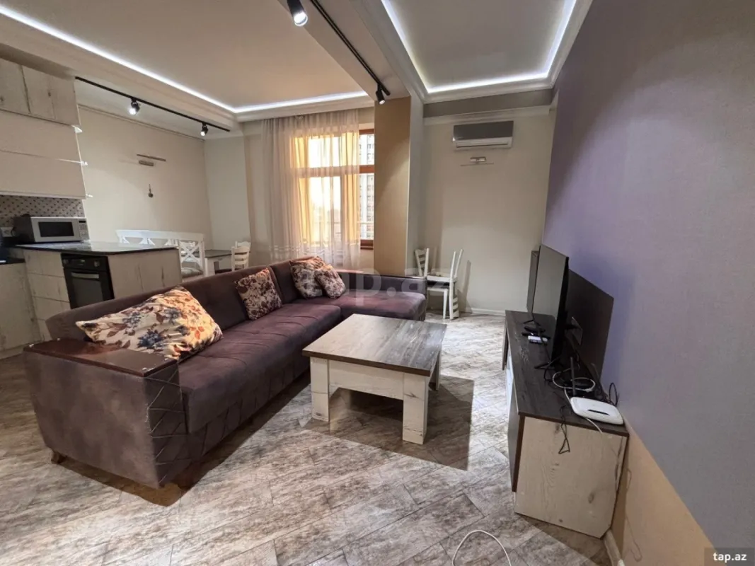 Kirayə verilir 3 otaqlı yeni tikili 120 m²